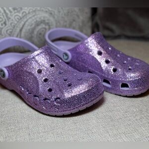 Women’s purple glitter size 8 crocs
